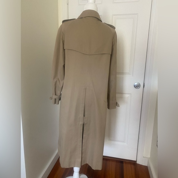 Burberry Trench Coat - Picture 6 of 17
